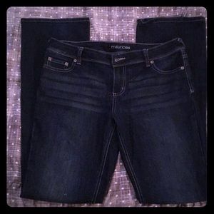 Women’s Maurice’s jeans